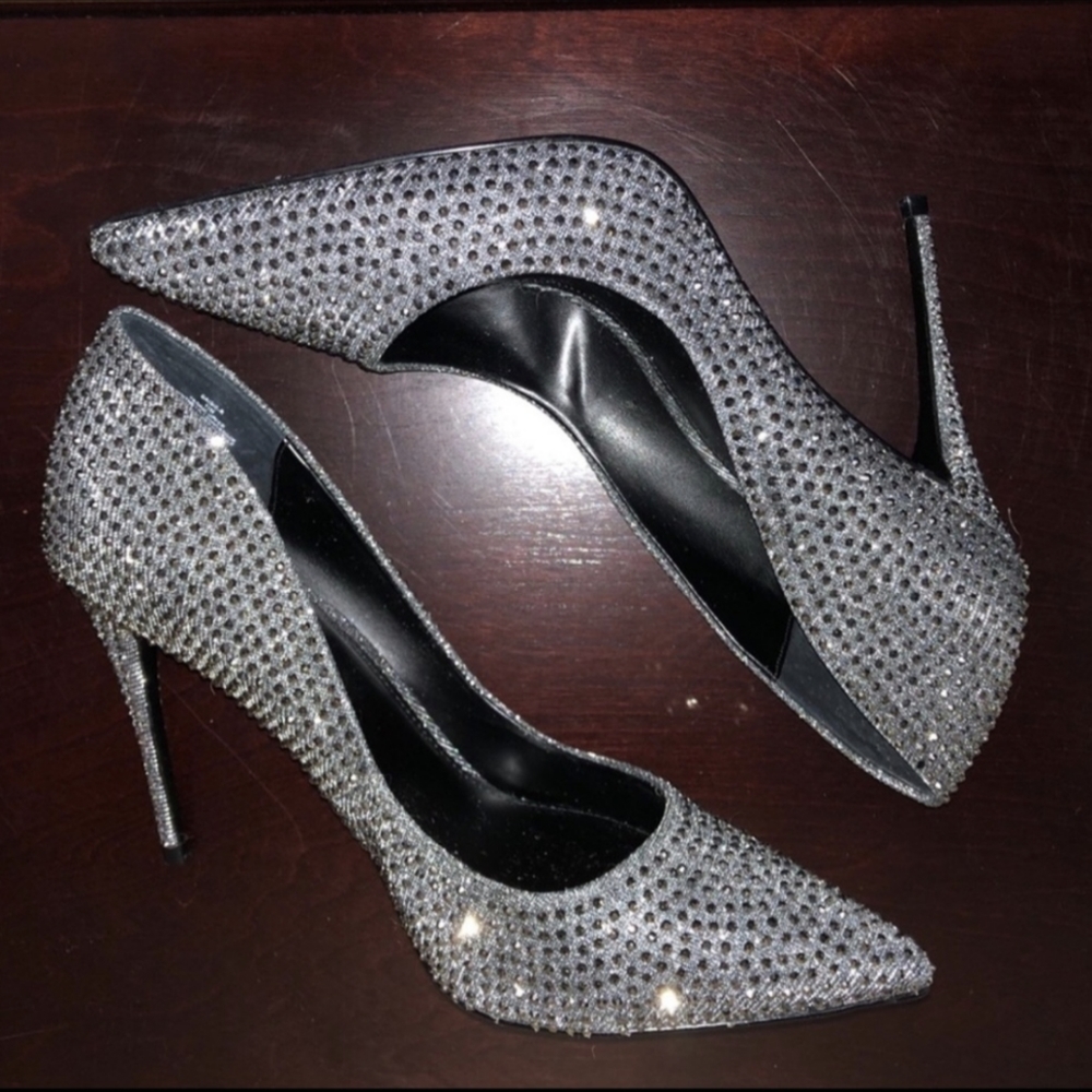 Steve Madden Daisies Rhinestone Heels